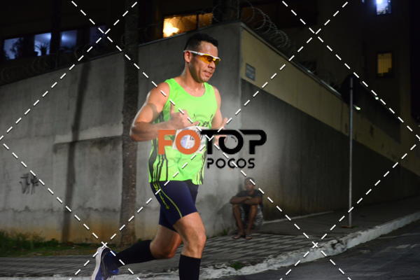 Buy your photos of the eventPA Rock Run - Corrida Noturna on Fotop