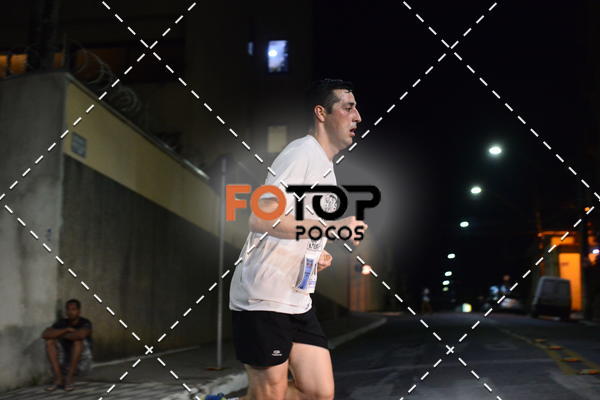 Buy your photos of the eventPA Rock Run - Corrida Noturna on Fotop