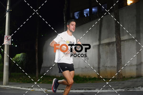 Buy your photos of the eventPA Rock Run - Corrida Noturna on Fotop