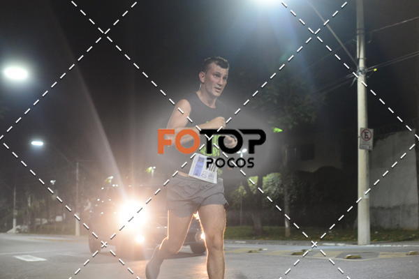 Buy your photos of the eventPA Rock Run - Corrida Noturna on Fotop