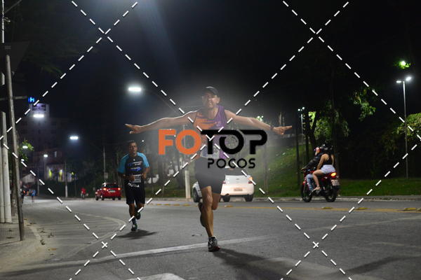 Buy your photos of the eventPA Rock Run - Corrida Noturna on Fotop