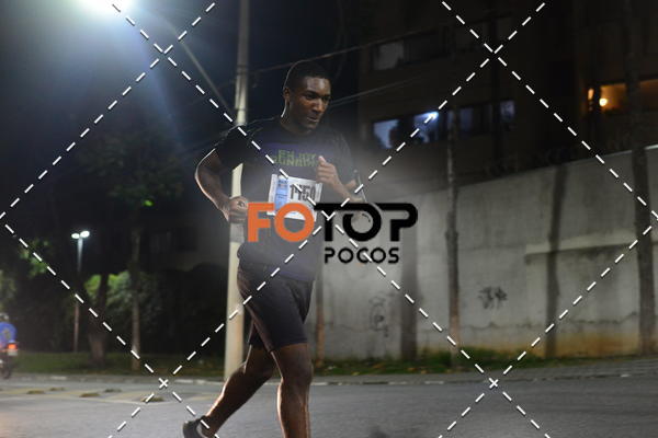 Buy your photos of the eventPA Rock Run - Corrida Noturna on Fotop