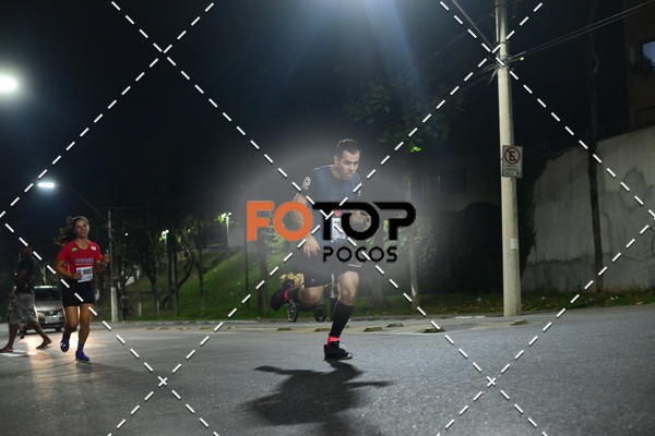 Buy your photos of the eventPA Rock Run - Corrida Noturna on Fotop