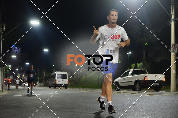 Buy your photos of the eventPA Rock Run - Corrida Noturna on Fotop