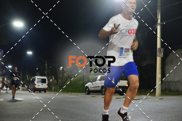 Buy your photos of the eventPA Rock Run - Corrida Noturna on Fotop