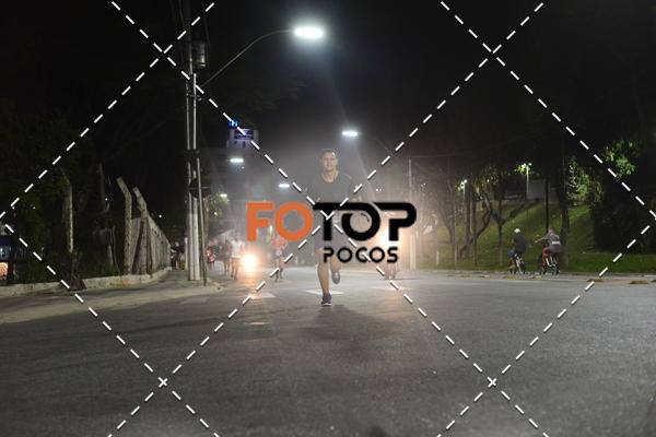 Buy your photos of the eventPA Rock Run - Corrida Noturna on Fotop