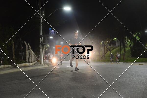 Buy your photos of the eventPA Rock Run - Corrida Noturna on Fotop