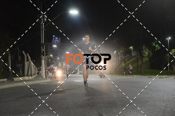 Buy your photos of the eventPA Rock Run - Corrida Noturna on Fotop
