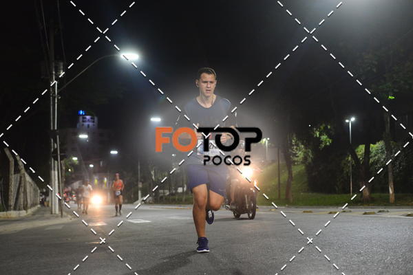 Buy your photos of the eventPA Rock Run - Corrida Noturna on Fotop