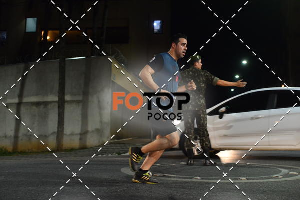 Buy your photos of the eventPA Rock Run - Corrida Noturna on Fotop