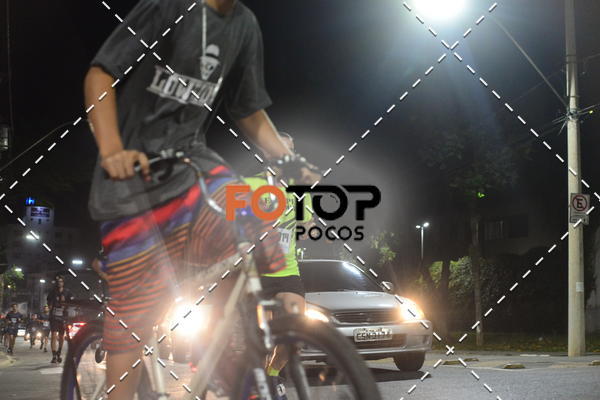 Buy your photos of the eventPA Rock Run - Corrida Noturna on Fotop