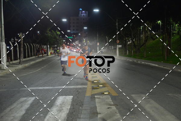 Buy your photos of the eventPA Rock Run - Corrida Noturna on Fotop