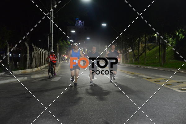 Buy your photos of the eventPA Rock Run - Corrida Noturna on Fotop