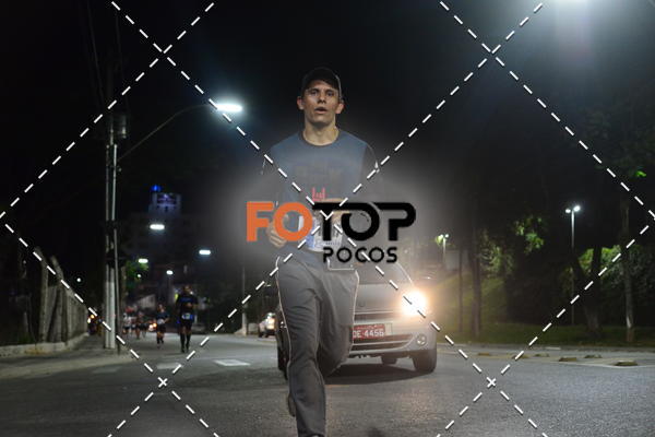 Buy your photos of the eventPA Rock Run - Corrida Noturna on Fotop