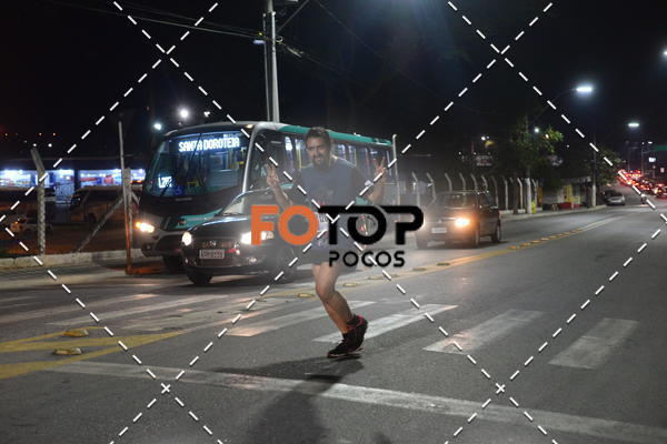 Buy your photos of the eventPA Rock Run - Corrida Noturna on Fotop