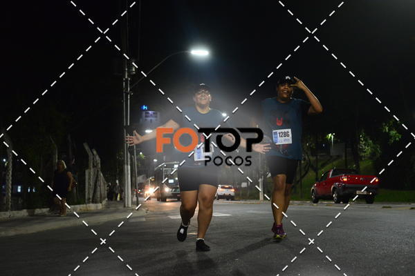 Buy your photos of the eventPA Rock Run - Corrida Noturna on Fotop
