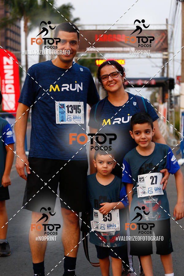 Buy your photos of the eventPA Rock Run - Corrida Noturna on Fotop