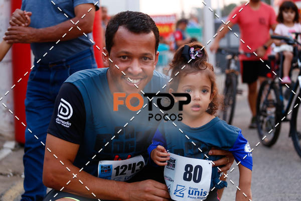Buy your photos of the eventPA Rock Run - Corrida Noturna on Fotop