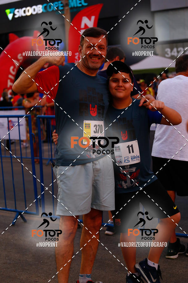 Buy your photos of the eventPA Rock Run - Corrida Noturna on Fotop