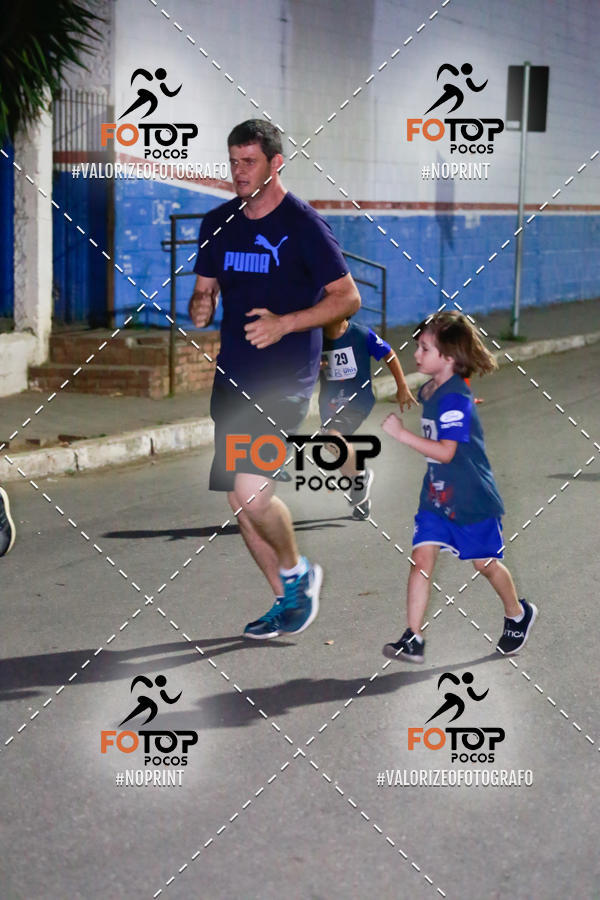 Buy your photos of the eventPA Rock Run - Corrida Noturna on Fotop