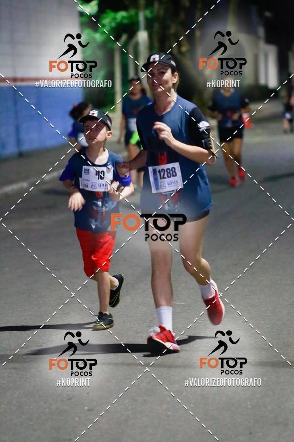 Buy your photos of the eventPA Rock Run - Corrida Noturna on Fotop