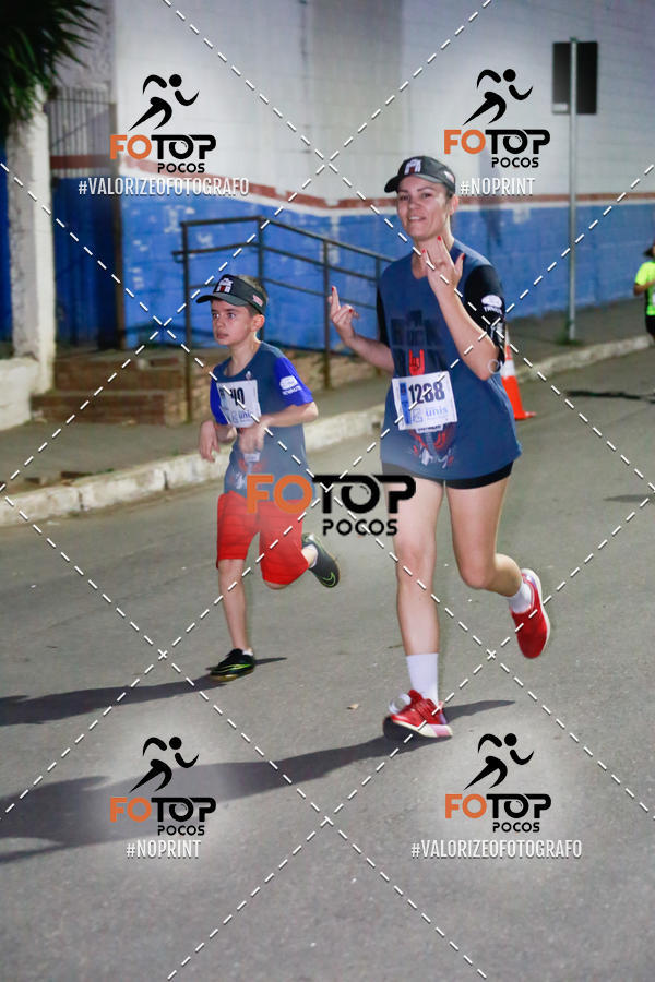 Buy your photos of the eventPA Rock Run - Corrida Noturna on Fotop