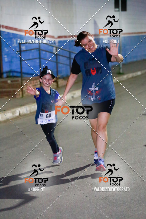 Buy your photos of the eventPA Rock Run - Corrida Noturna on Fotop
