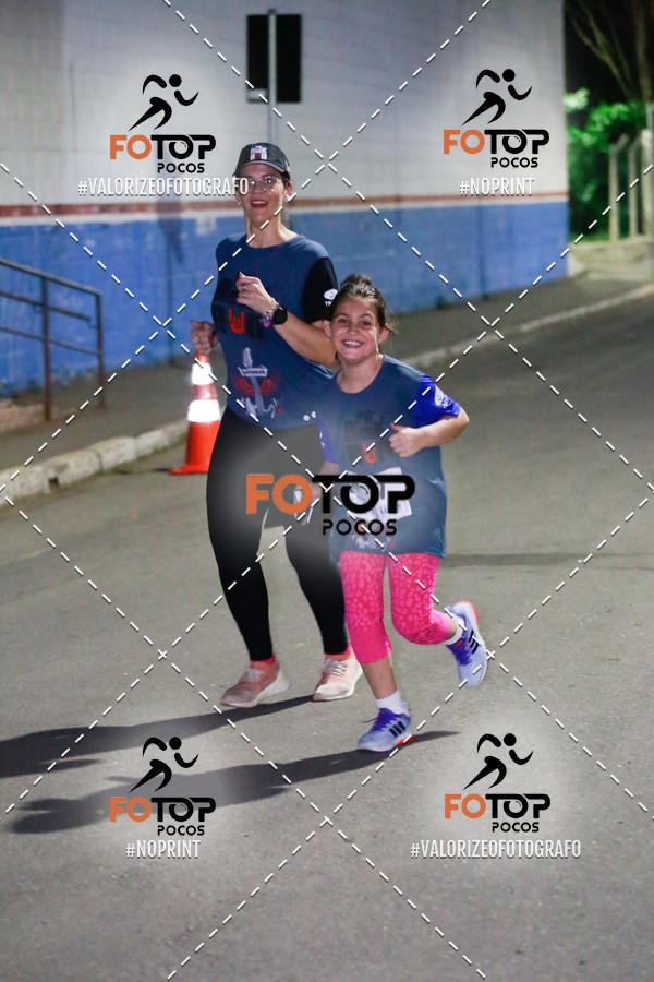 Buy your photos of the eventPA Rock Run - Corrida Noturna on Fotop
