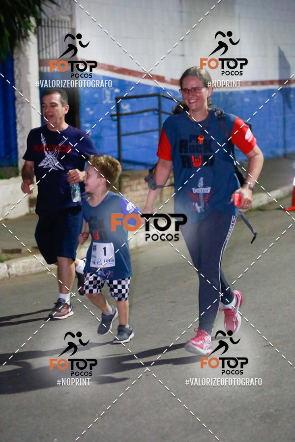 Buy your photos of the eventPA Rock Run - Corrida Noturna on Fotop