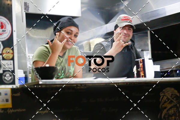 Buy your photos of the eventPA Rock Run - Corrida Noturna on Fotop