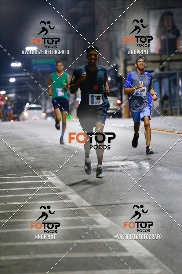 Buy your photos of the eventPA Rock Run - Corrida Noturna on Fotop
