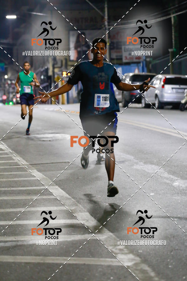 Buy your photos of the eventPA Rock Run - Corrida Noturna on Fotop
