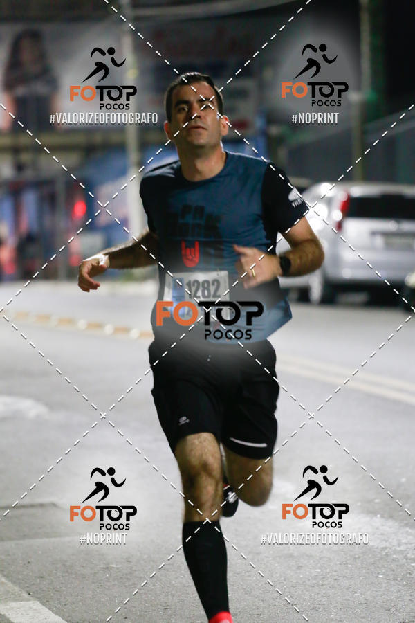 Buy your photos of the eventPA Rock Run - Corrida Noturna on Fotop