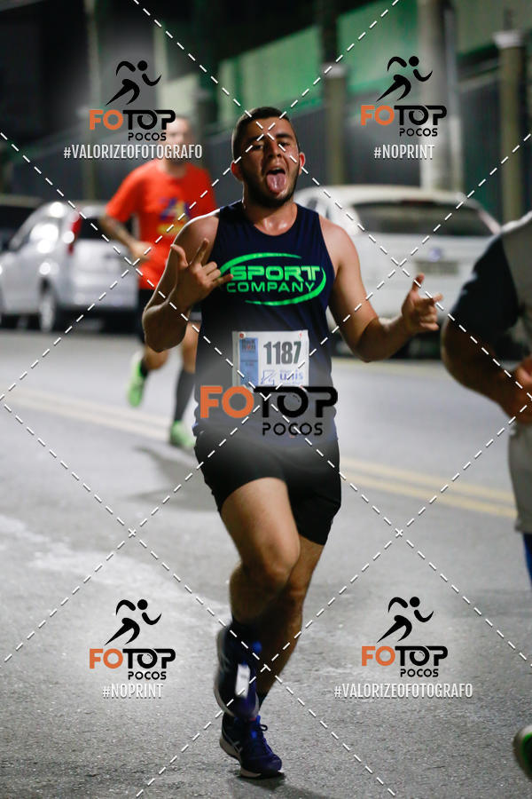 Buy your photos of the eventPA Rock Run - Corrida Noturna on Fotop