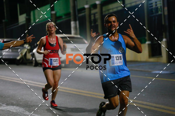 Buy your photos of the eventPA Rock Run - Corrida Noturna on Fotop