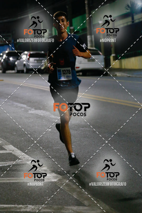 Buy your photos of the eventPA Rock Run - Corrida Noturna on Fotop