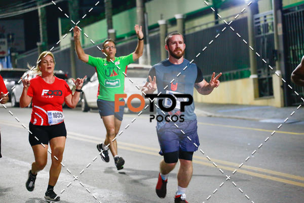 Buy your photos of the eventPA Rock Run - Corrida Noturna on Fotop