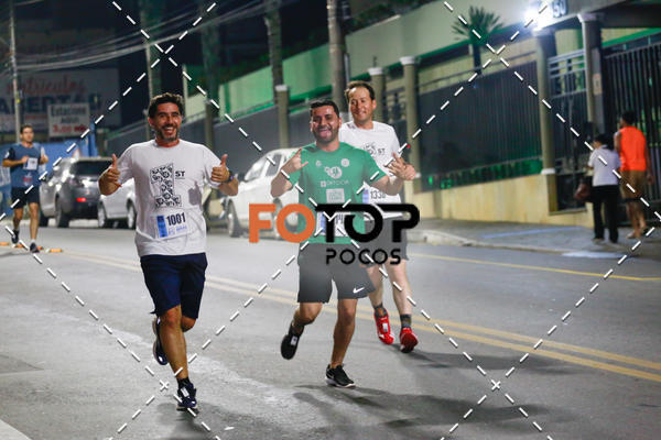 Buy your photos of the eventPA Rock Run - Corrida Noturna on Fotop