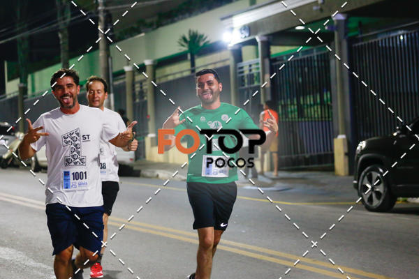 Buy your photos of the eventPA Rock Run - Corrida Noturna on Fotop