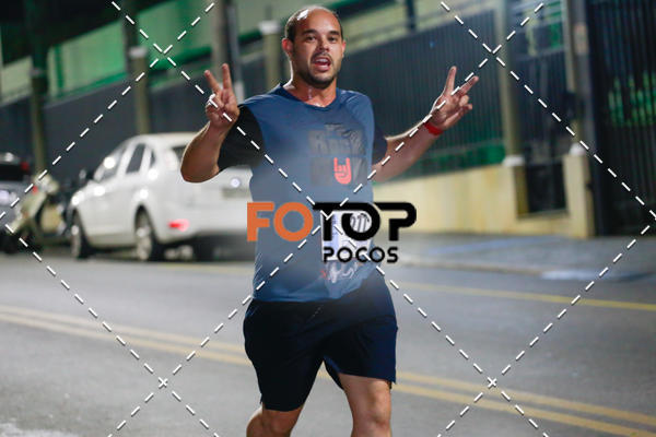 Buy your photos of the eventPA Rock Run - Corrida Noturna on Fotop