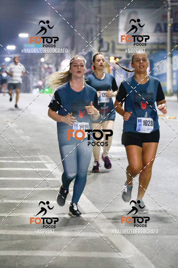 Buy your photos of the eventPA Rock Run - Corrida Noturna on Fotop