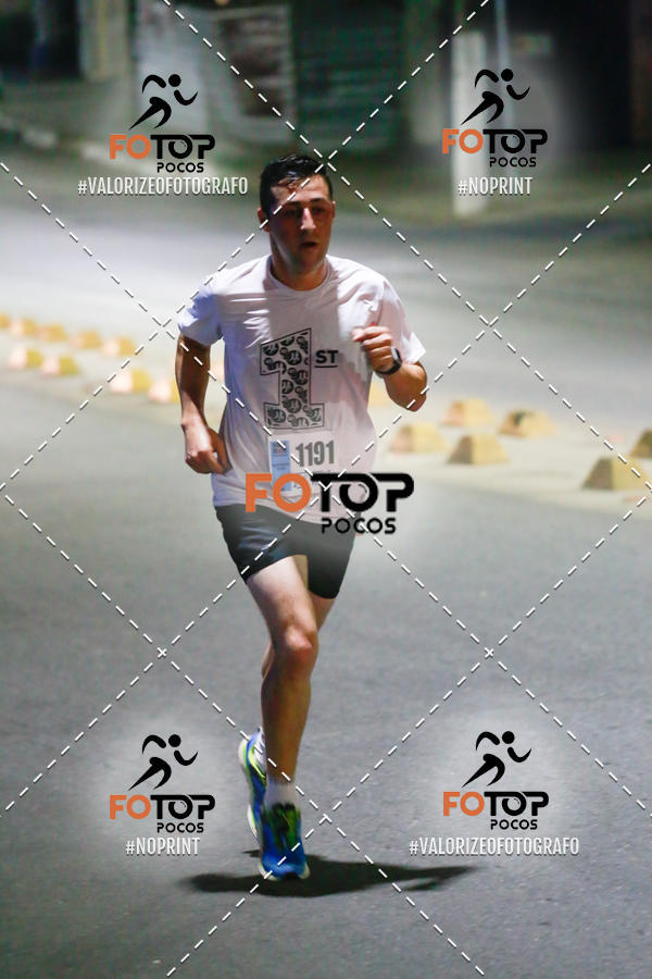 Buy your photos of the eventPA Rock Run - Corrida Noturna on Fotop