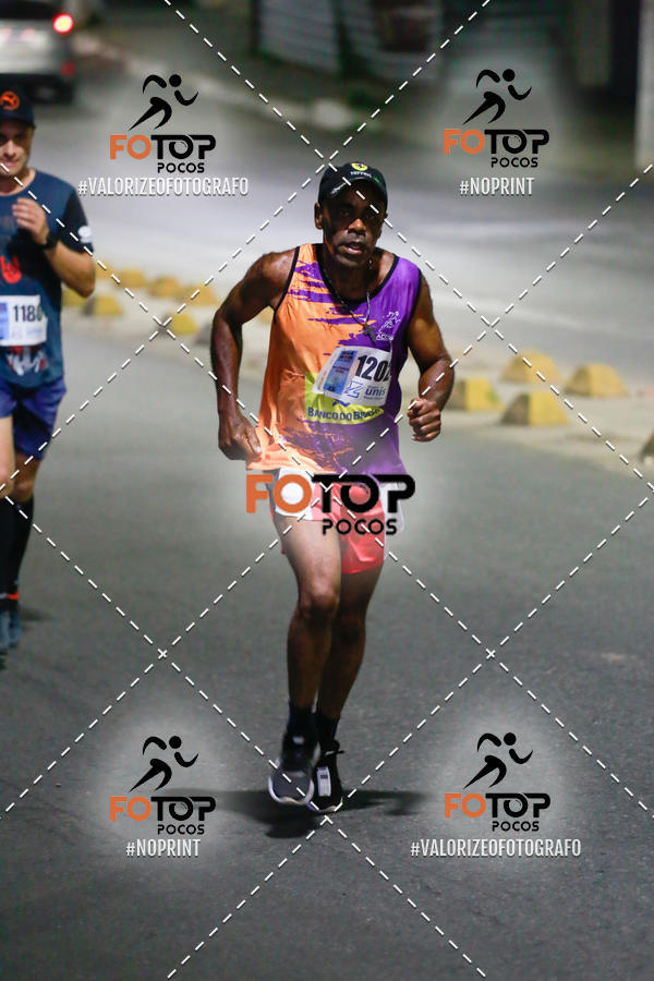 Buy your photos of the eventPA Rock Run - Corrida Noturna on Fotop