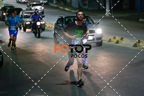 Buy your photos of the eventPA Rock Run - Corrida Noturna on Fotop