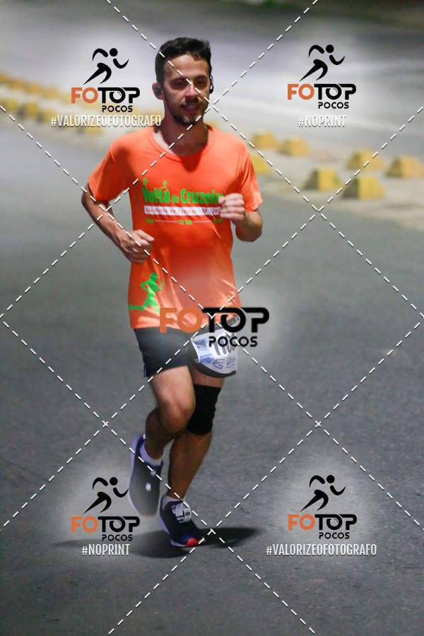 Buy your photos of the eventPA Rock Run - Corrida Noturna on Fotop
