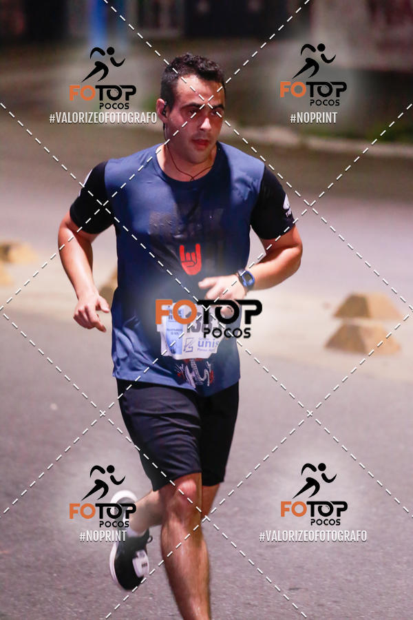 Buy your photos of the eventPA Rock Run - Corrida Noturna on Fotop