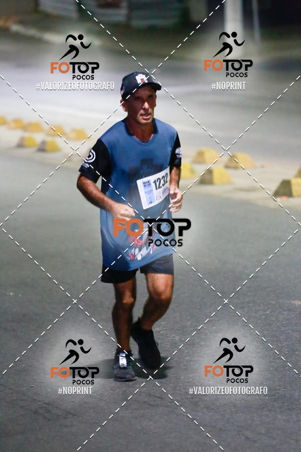 Buy your photos of the eventPA Rock Run - Corrida Noturna on Fotop