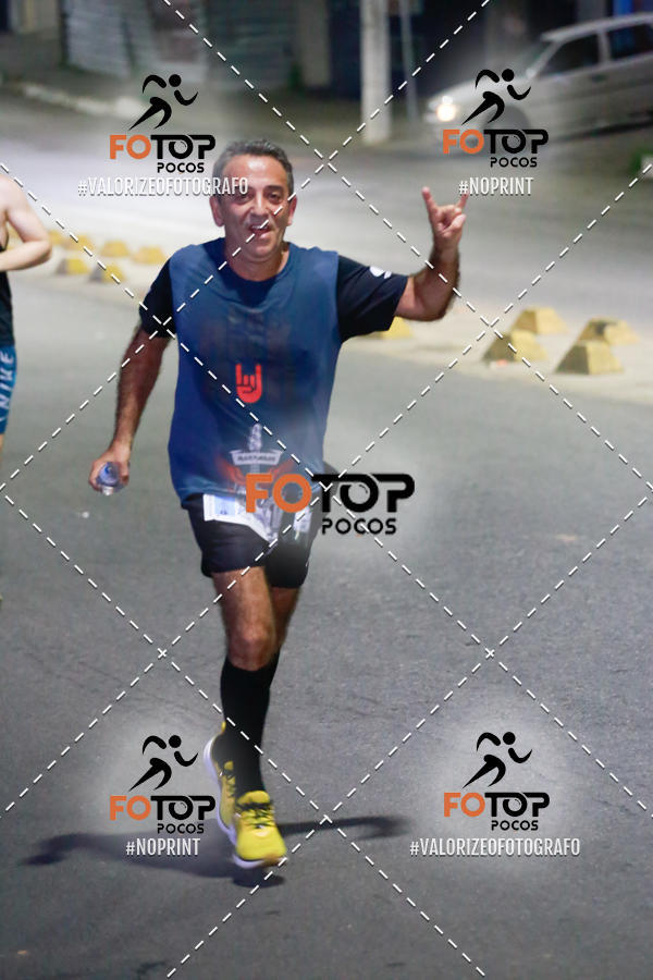 Buy your photos of the eventPA Rock Run - Corrida Noturna on Fotop