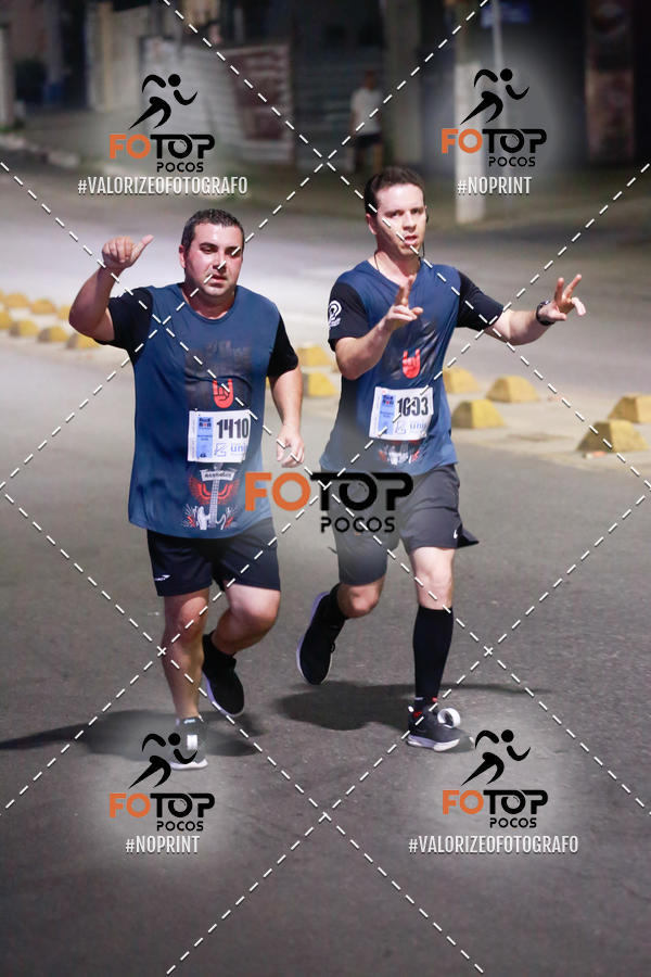 Buy your photos of the eventPA Rock Run - Corrida Noturna on Fotop