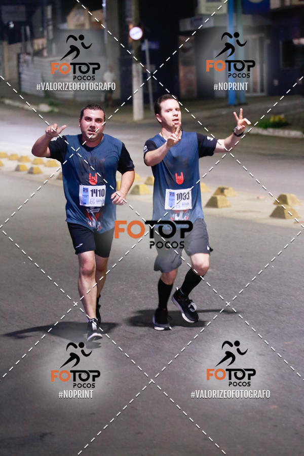 Buy your photos of the eventPA Rock Run - Corrida Noturna on Fotop